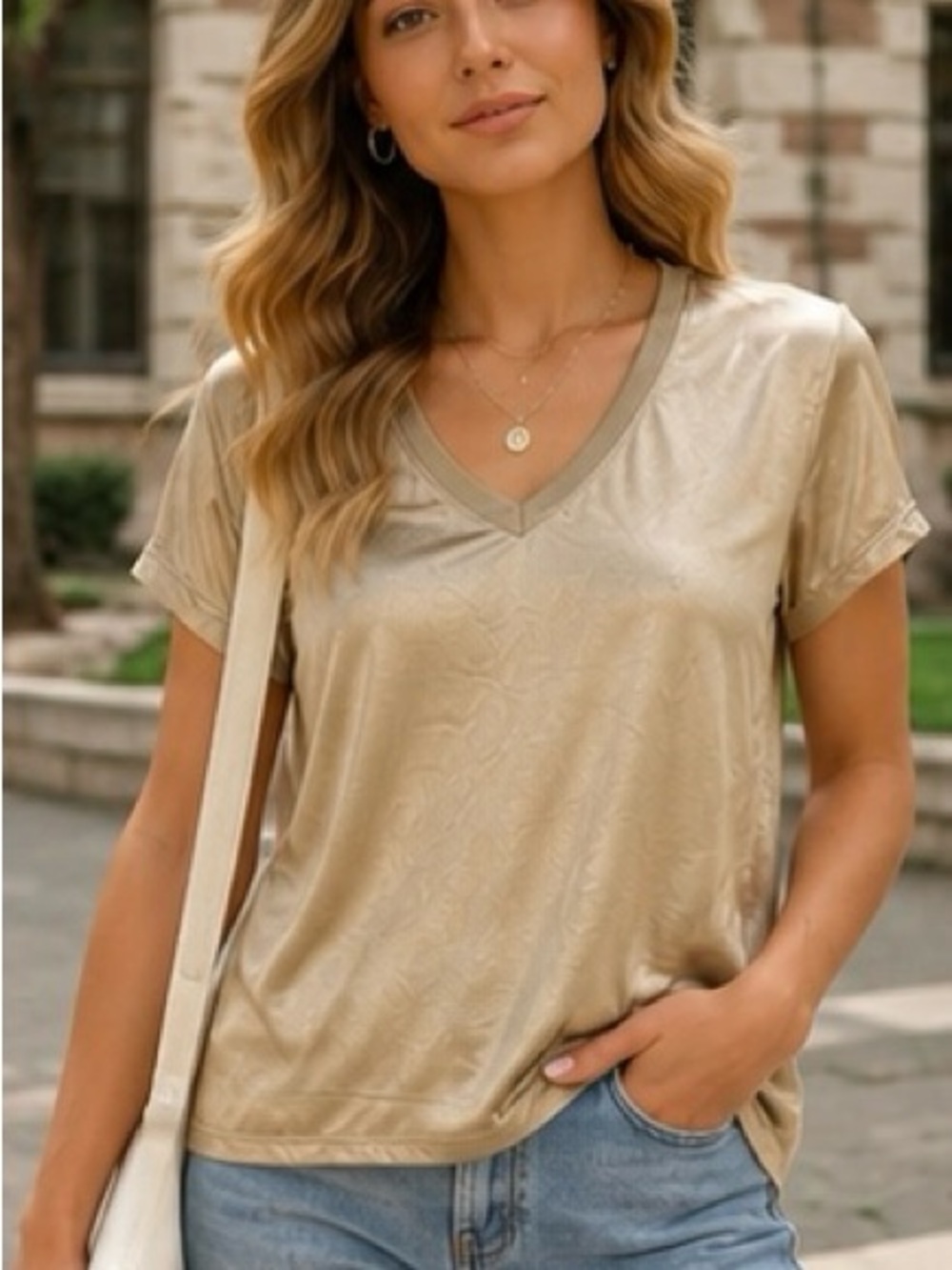 Nation LTD June Satin V-Neck Tee – Champagne Gold – XS